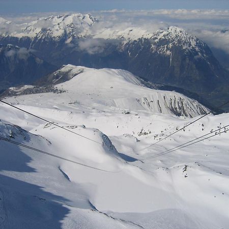 Hotel Le Dome Alpe d'Huez Exterior foto